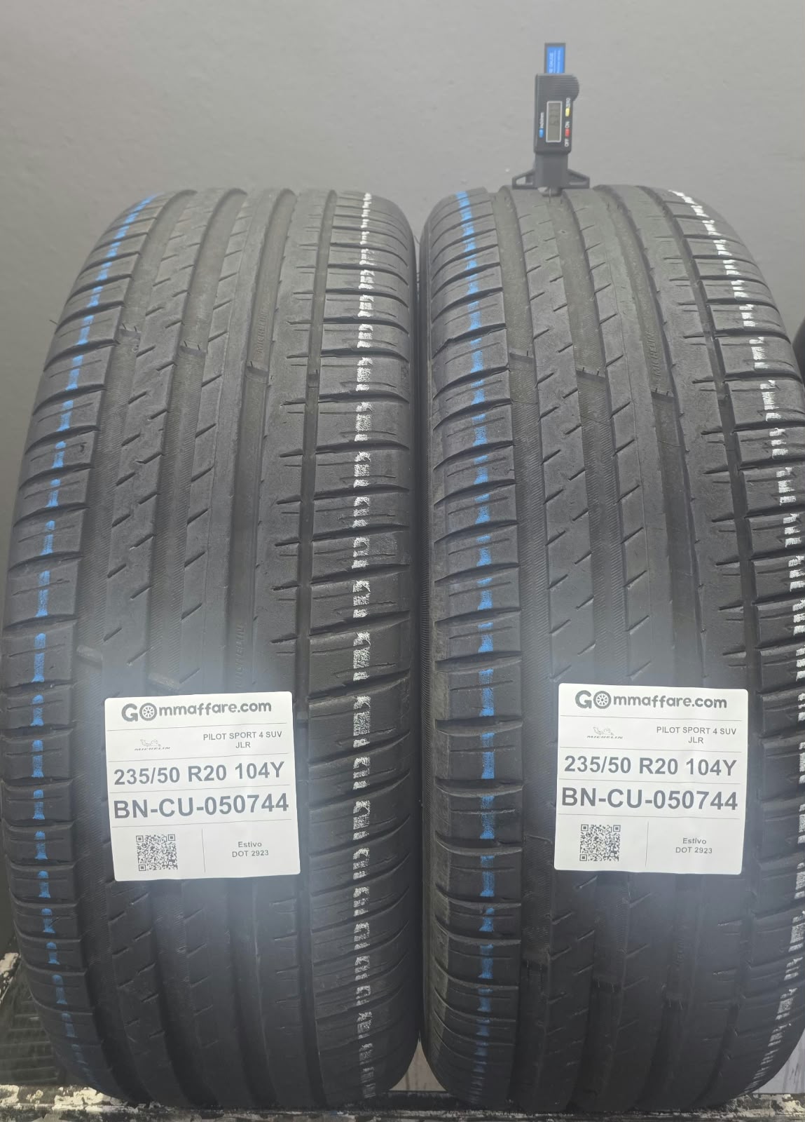 Michelin PILOT SPORT 4 SUV JLR 235/50 R20